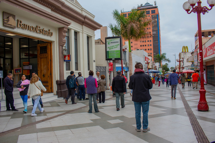 Arica | Paseo 21 de Mayo Banco Estado e-o | Paleta
