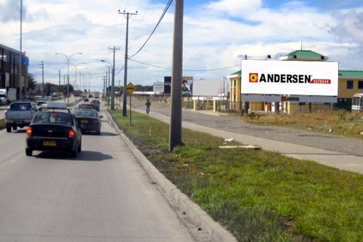 Punta Arenas | Av. Pdte. Frei con Av. Cardenal Raúl Silva H. | Monumental